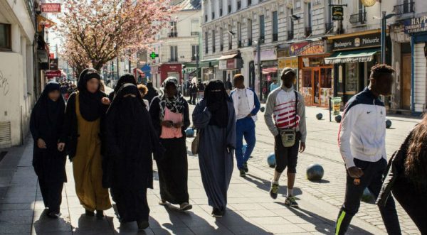 Ramadan, la France à l'heure du djihad culturel